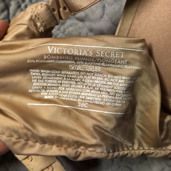 VICTORIA’S SECRET BOMBSHELL BRA 36C - Picture 3 of 5